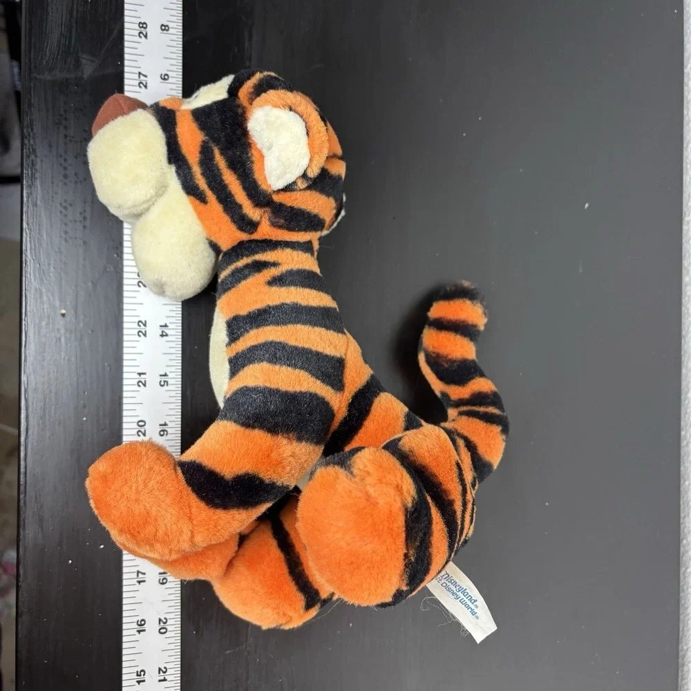 Vintage TIGGER 10